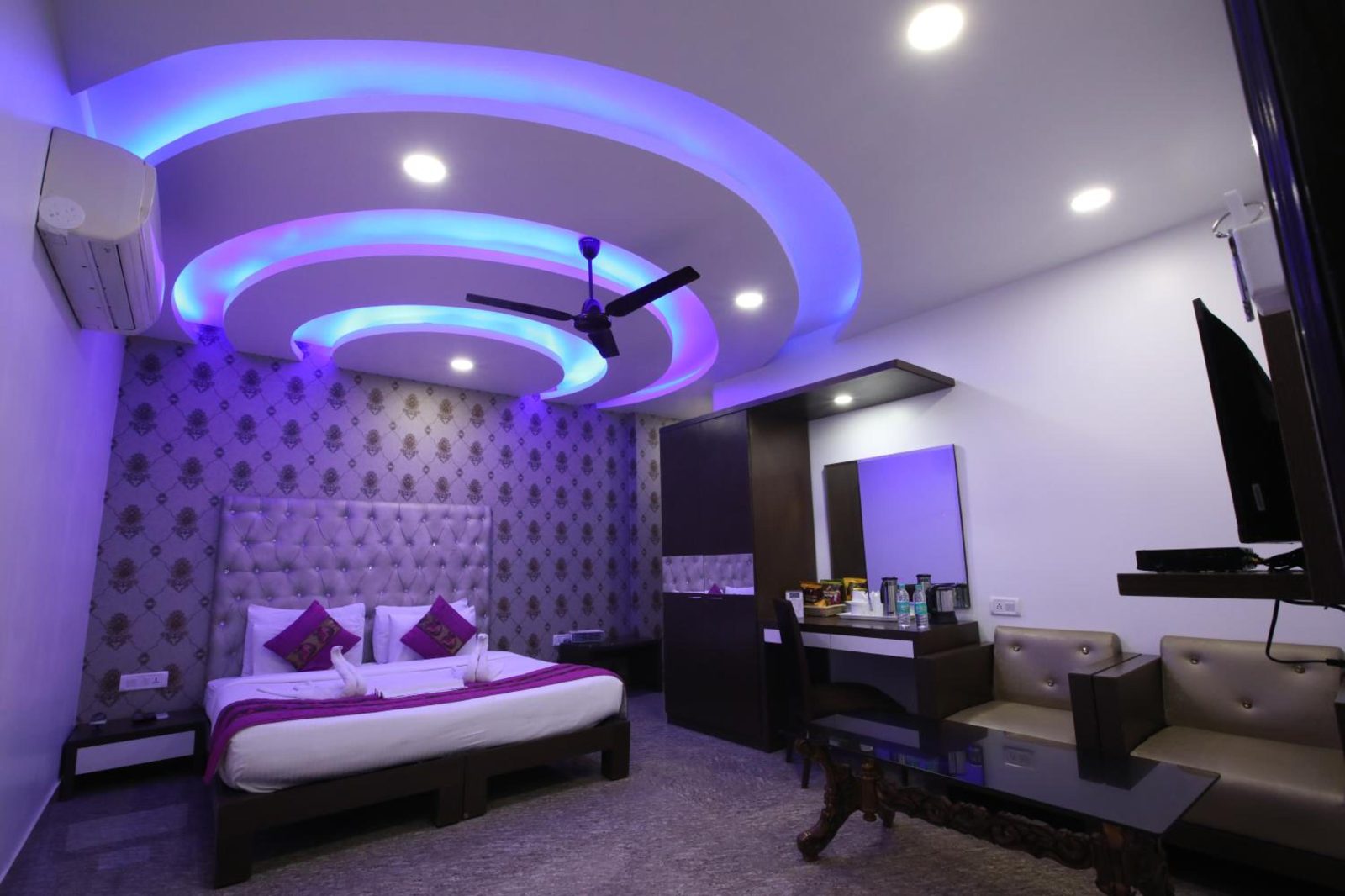 HOTEL SURYA INTERNATIONAL — photo 7