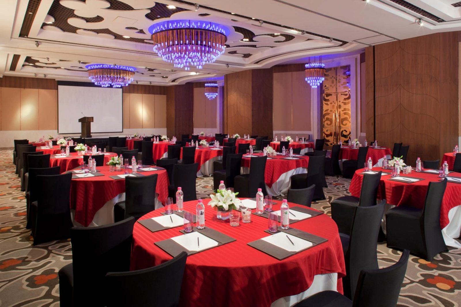 Crowne Plaza New Delhi Okhla by IHG — photo 4