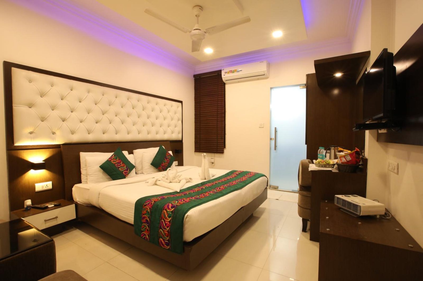HOTEL SURYA INTERNATIONAL — photo 5