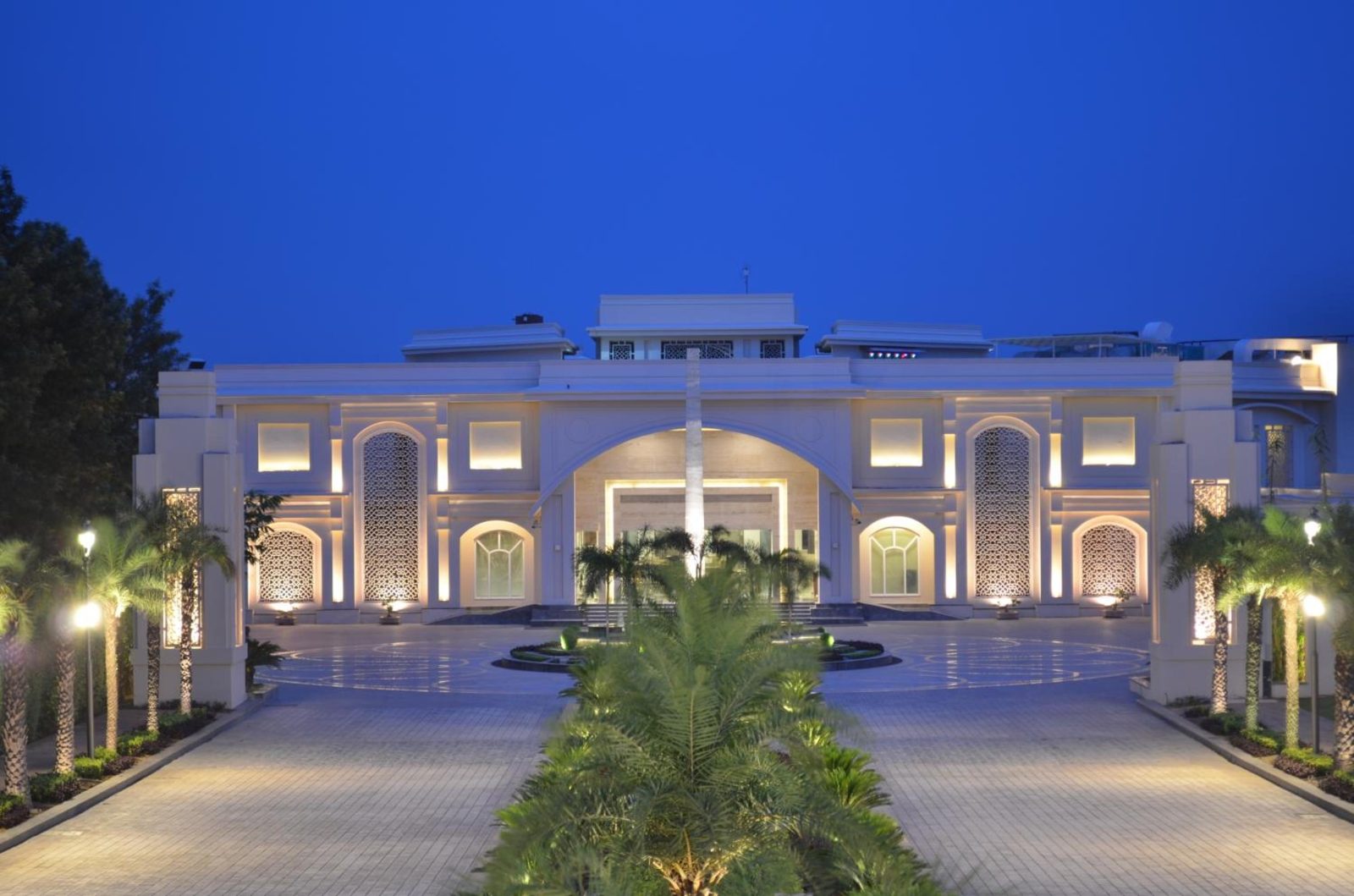 The Umrao — photo 2