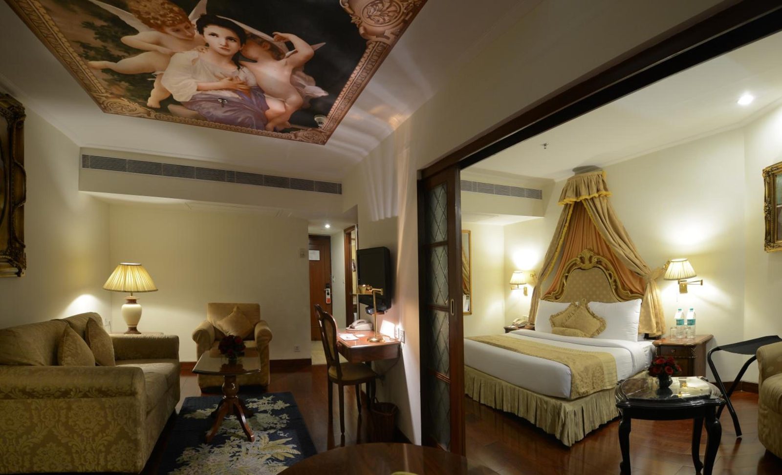 Hotel The Royal Plaza — photo 7