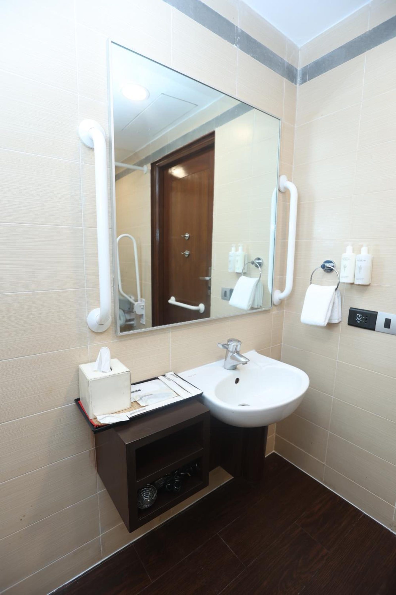 Hilton Garden Inn New Delhi/Saket — photo 3