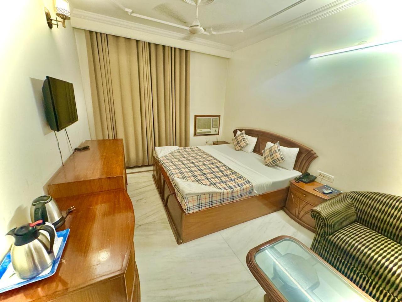 Hotel Pablas International, New Delhi, Near Metro — photo 4
