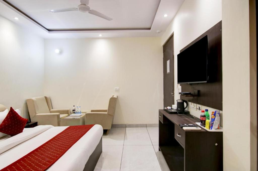 Hotel De Hocks Deluxe - New Delhi Railway Station — photo 5